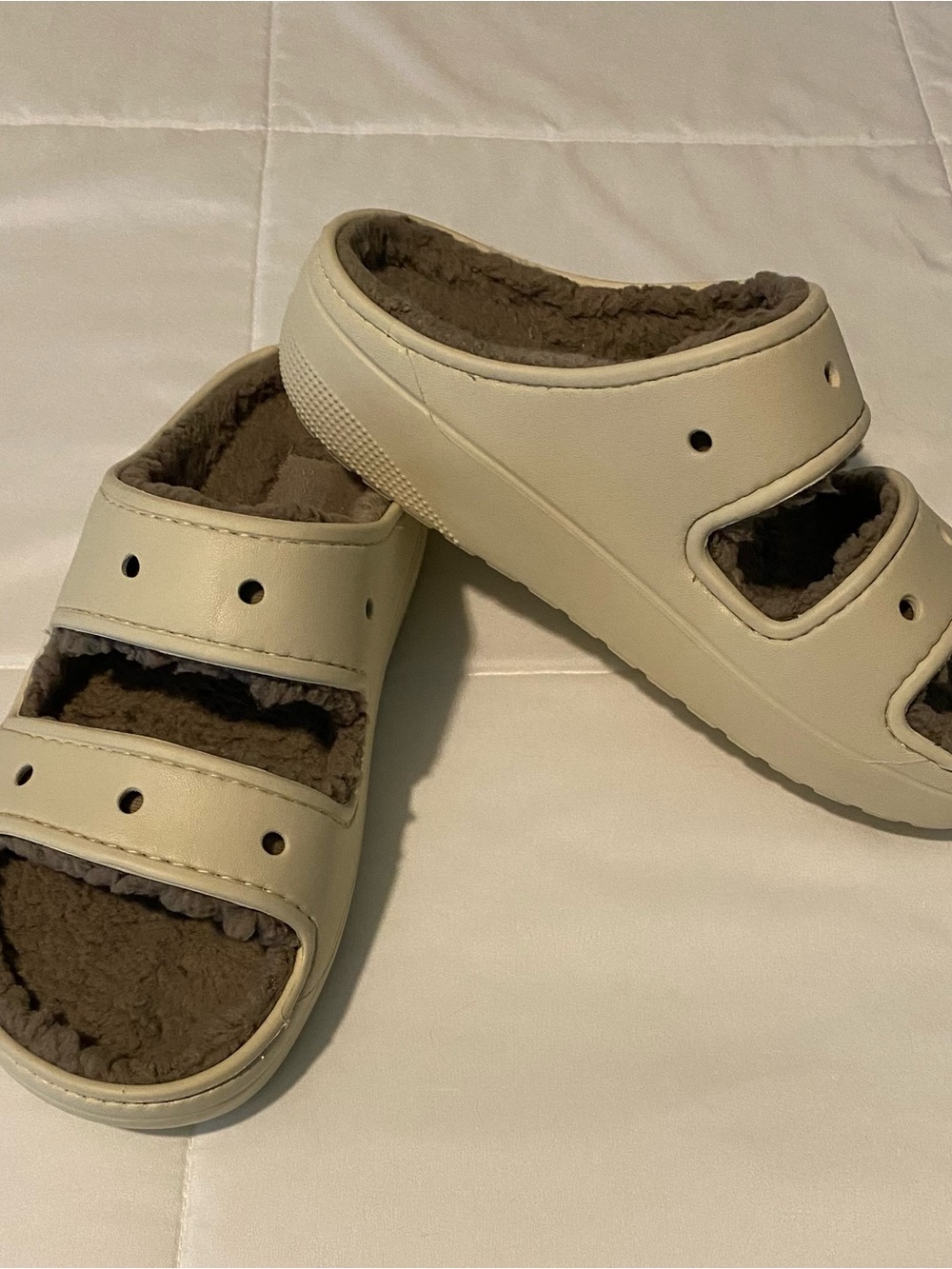 CROCS Classic Cozzzy Sandals